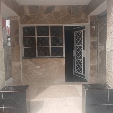 🏠 Alquiler De Casa Con Piscina En La Playa De Guanabo. 💡Energía Eléctrica 24 horas. Garage Disponible - Img 117261370