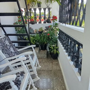 VENTA DE CASA EN HABANA DEL ESTE ( REPARTO BAHIA) - 2/10
