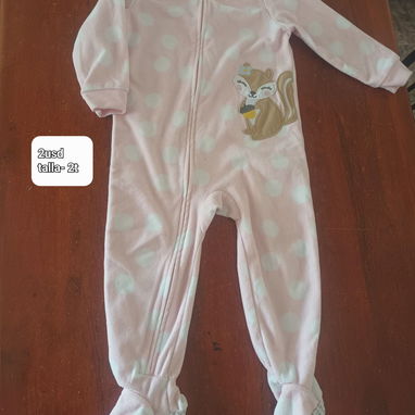 Ropita de niña y niño. Precio y talla en las fotos. Me puedo ajustar ;) - 4/10