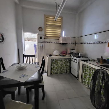 VENTA DE CASA  BIPLANTA  INDEPENDIENTE EN PLAYA - 6/10