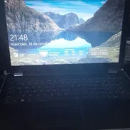 Laptop hp casi nueva i5 n7magen, 8ram,2tera de almacenamiento, detalle no sirve la batería - Img 58215270