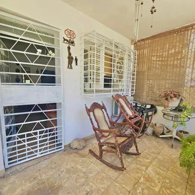 REBAJADA!!!CASA CAPITALISTA DE DOS PLANTAS EN SANTO SUÁREZ - 8/10