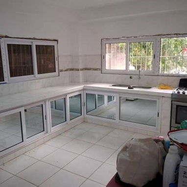 Trabajos de marqueteria de aluminio y cristal a la medida q desee - Img 122889851