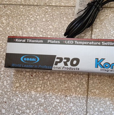 Plancha de pelo de nano titanium de 450 grados ideal para keratina. Nueva en caja. Tenemos mensajería - Img 82472096