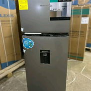 Hisense Refrigerador de 7.3 pies³* *No congelación seca* 💰 415 USD 📋 1 mes - Img 57152775