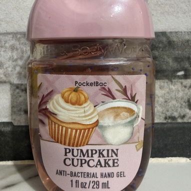 GEL ANTIBACTERIAL BATH & BODY - 9/10