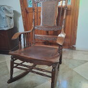 En venta pareja de sillones coloniales - Img 45262863