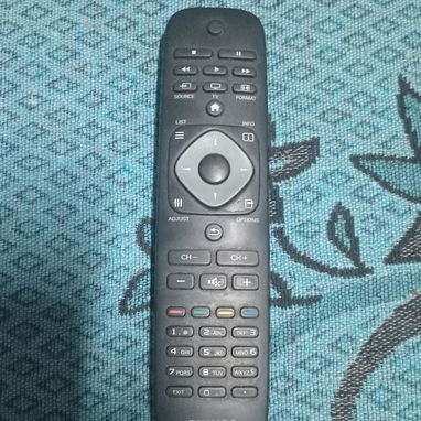 TV "PHILIPS" 32 pulgadas (Es de uso pero se encuentra en perfectas condiciones). - 2/2