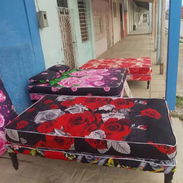 Conjunto de camas tapizadas con su colchón nuevo - Img 55344736