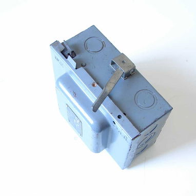 VENDO INTERRUPTOR DE DESCONEXIÓN 2 POLOS 250V 30A (nuevo) - 4/8