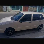 Carro bueno i familiar en muy buenas condiciones trabajando al 100 le funciona todo económico listo para la pista gracia - Img 55222458