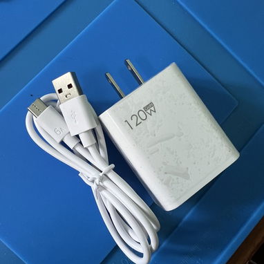 Cargador 120 watts para móviles de gama alta (Cable y Caja) - Img 109649908