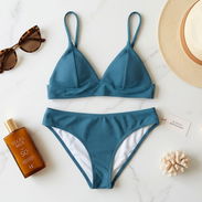 Trusa bikini azul acero acanalado, talla L. Conjunto minimalista de dos piezas confeccionado en tela texturizada, con to - Img 56105304