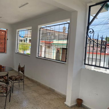 🏡✨ *GRAN OPORTUNIDAD DE INVERSIÓN Y VIVIENDA 10 DE OCTUBRE** ✨🏡 - 2/10