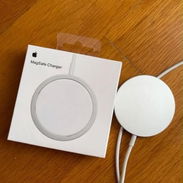 Apple MagSafe charger - Img 56820106