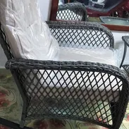 JUEGO DE SILLONES CON MESITA - Img 57384112