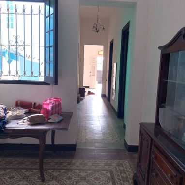 Oportunidad en Santo Suárez: Casa independiente  en Mayia Rodríguez (10 de Octubre). - 8/9