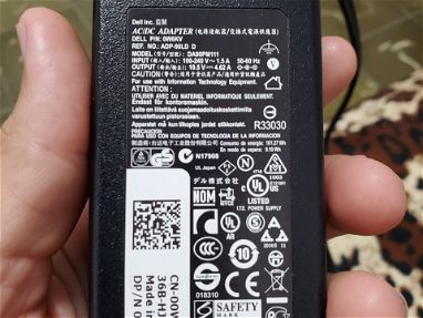 Laptop dell i7, 2 baterías, sin detalles - Img main-image