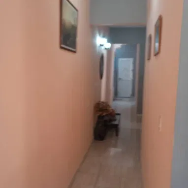 Ofertaaa biplanta en altos con garaje en el Vedado con 3 cuartos en excelente zona!!!! - Img 122707265