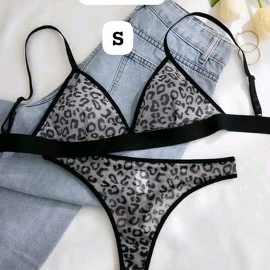 Juego de dormir y conjunto de lencería - 4/10