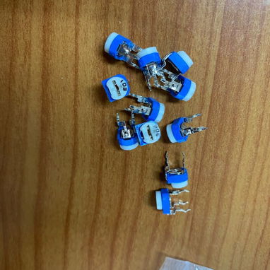 Componentes electrónicos - 10/10