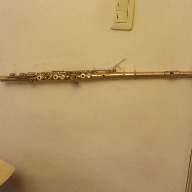 Se vende flauta y clarinete para adorno tiene sus estuches.. - 2/3