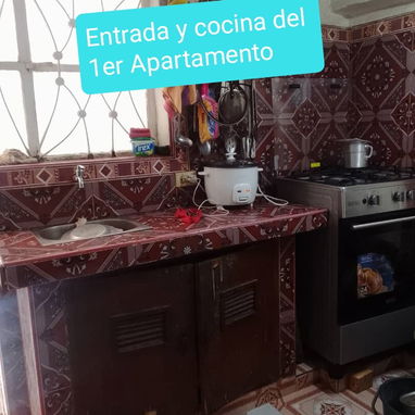Se venden tres apartamentos ubicados en un mismo pasillo, dentro de una sola propiedad. - Img 125159774