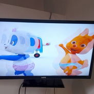 Televisor de 32 " con cajita de uso - Img 56739615