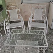 Juego de sillones de hierro con mesa de hierro y cristal - Img 51206015