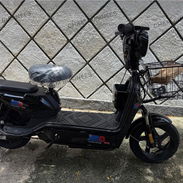 Bicicleta electrica Marca: JMD Colores disponibles negro Baterías de gel 48Vx 20A Autonomia de 60 a 70km Bluetooth  750u - Img 56523255