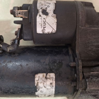 Motor de arranque Peugeot 405 de gasolina marca Valeo, de uso - 4/4