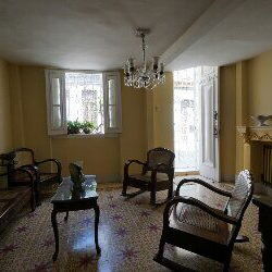 Se vende Hostal de 5 Cuartos con 4 Baños en El Vedado, de excelentes condiciones y confort alto - 8/10