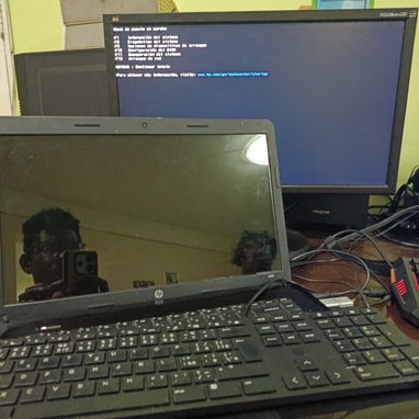 Laptop HP Notebook 2000 | De uso | Funcional | Con detalles -- 10000 CUP - Img 116638069
