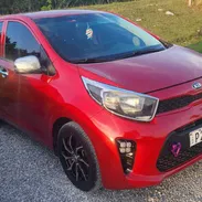 Vendo o negocio Kia picanto del 2017 bueno el carrito - Img 48416865