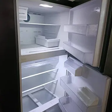 Se vende refrigerador Samsung de 18 pies - Img 125544920
