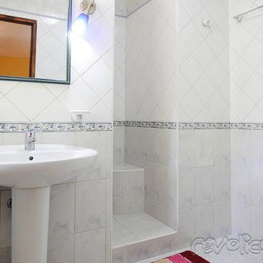 Alquilo Apartamento de 2 Habitaciones en Nuevo Vedado para larga estancia. Disponible en ENERO 2027 - 8/9