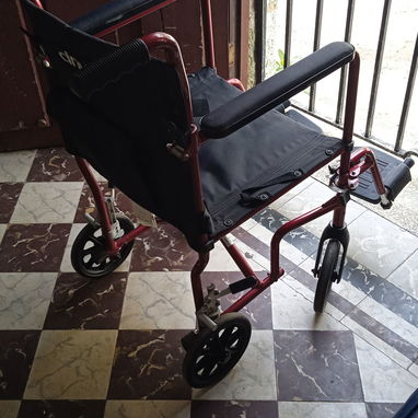 Vendo silla de ruedas - Img 126831114