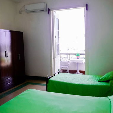 🏤Apartamento de renta tiempo indefinido y por noche en Vedado estabilidad electrica y respaldo energetico – VED-015 - 4/6