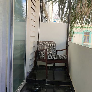 Renta lineal en 23 y Malecón pocos cortes de electricidad tiene respaldo eléctrico no falta el agua . Apartamento Dúplex - 9/10