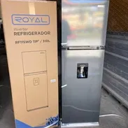 Refrigerador de 11 pies con dispensador de agua - Img 55681742