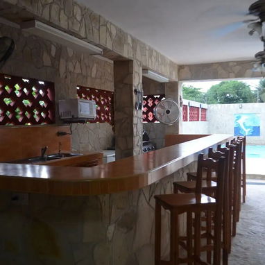 Casa de alquiler con piscina en playa GUANABO! cerca del mar!!! - Img 109463826