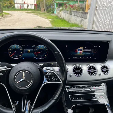 Vendo o negocio, Mercedes-Benz e 200 en Bing 2023, circulación 2022 - Img 111828315