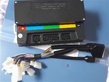 Caja reguladora 50A por 75v con sus cables - Img 56927664