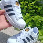 Adidas 34 USD - Img 57806016
