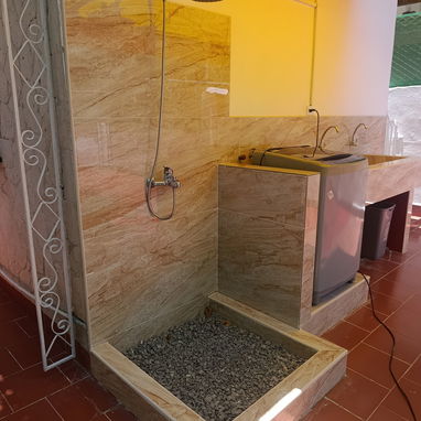 BELLA Y ESPACIOSA CASA DE RENTA EN HABANA PLAYA 4/4 CON GARAJE. - 6/10