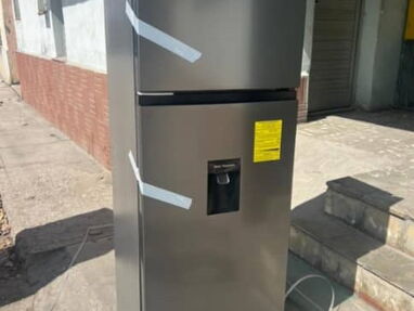 Refrigerador Sankey de 9 pies con dispensador - Img main-image