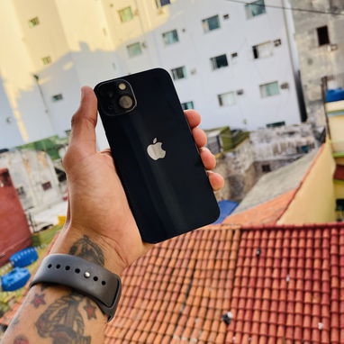 iPhone 13 - 2/4