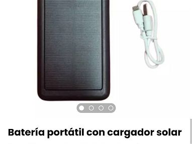 Batería portátil con cargador solar* Power Bank / Batería portátil para teléfonos - Img main-image