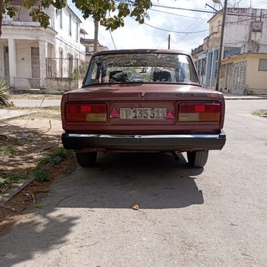`Lada 2107 de Fábrica Original — Solo Chapistear y Pintar 🚗` - Img 119996596