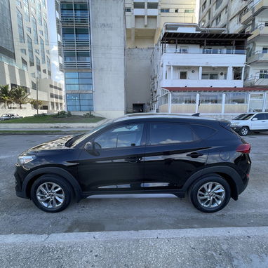 Vendo Hyundai Tucson 2018 con 38000millas - Img 113831428